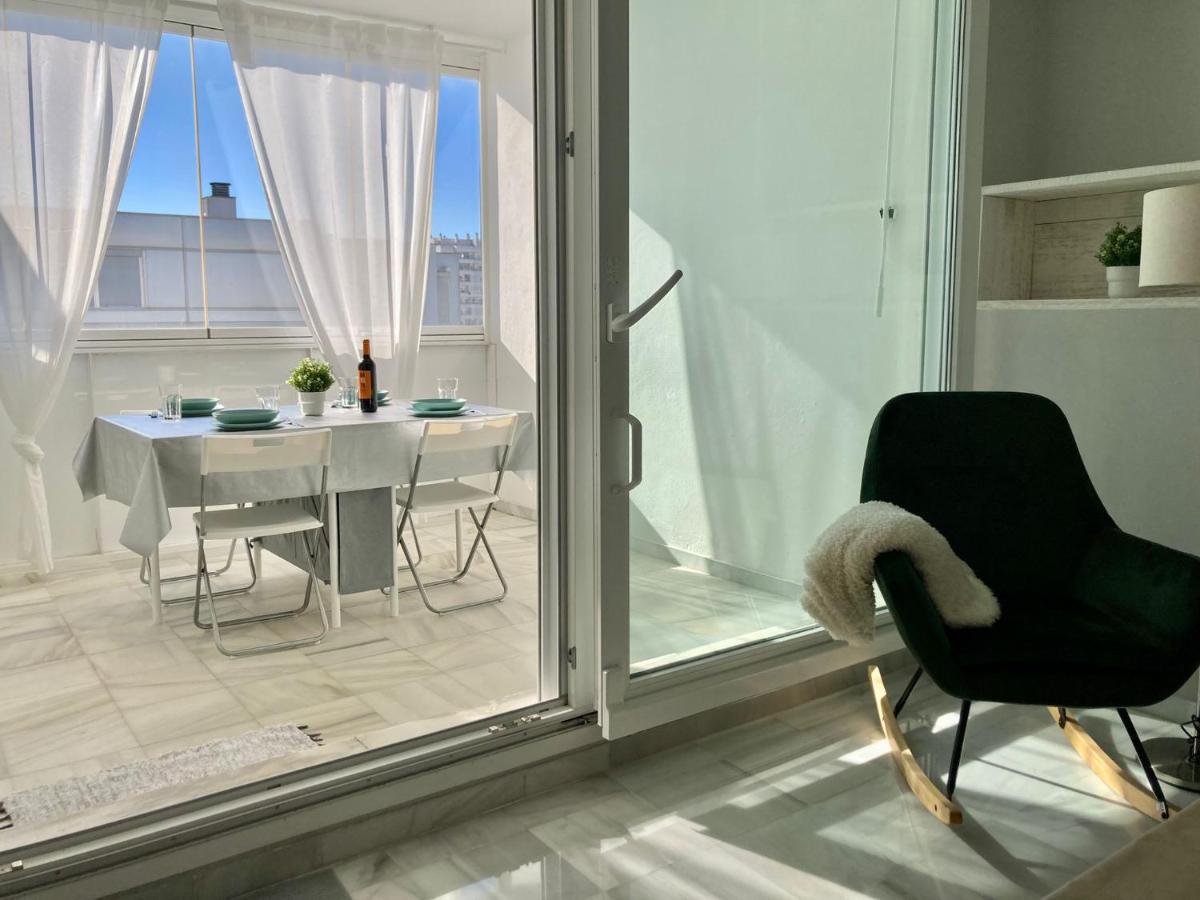 Atico Valdelagrana Playa - Aire Acondicionado Y Piscina Διαμέρισμα El Puerto de Santa María Εξωτερικό φωτογραφία